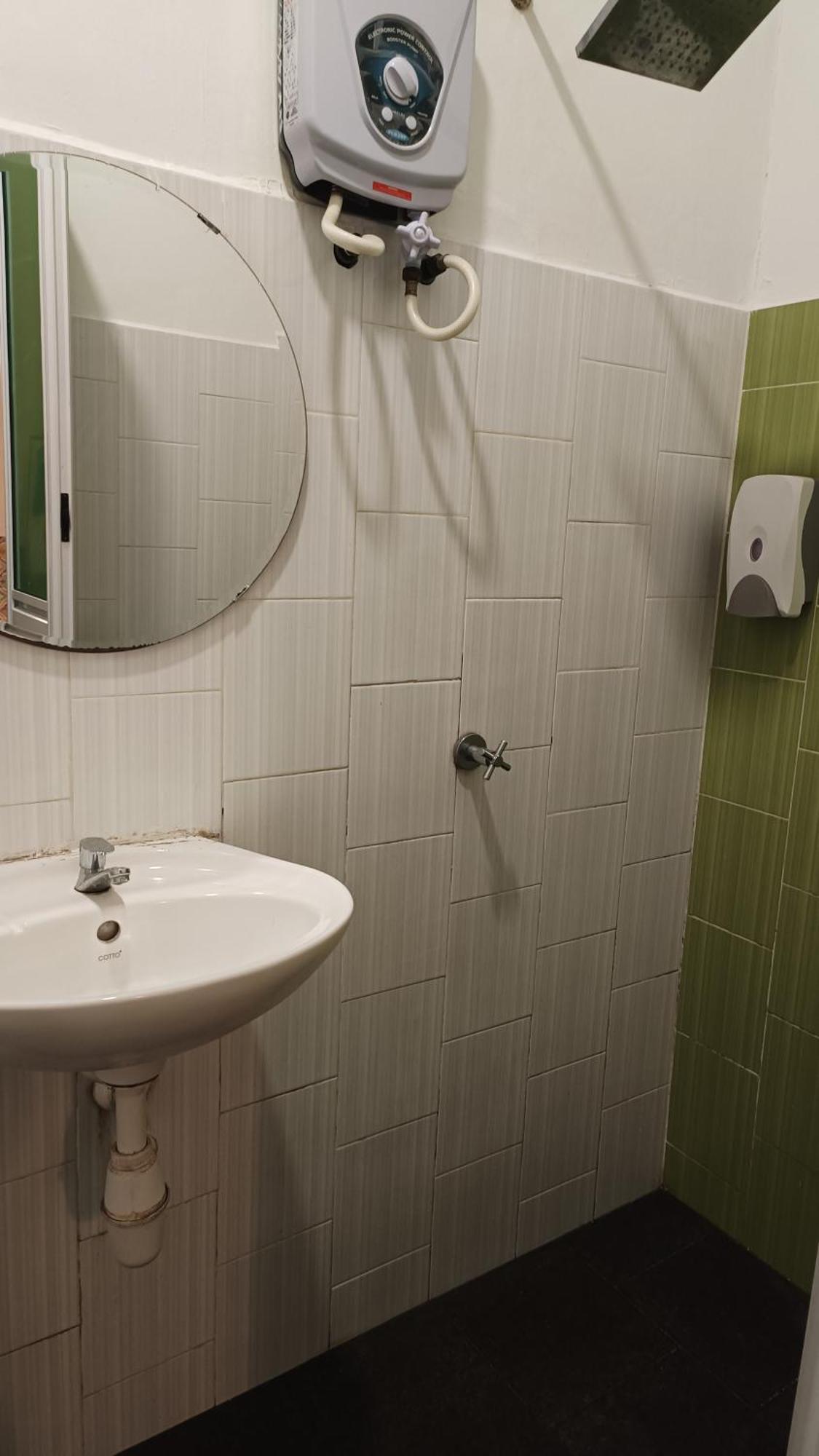Olive Hotel 2*