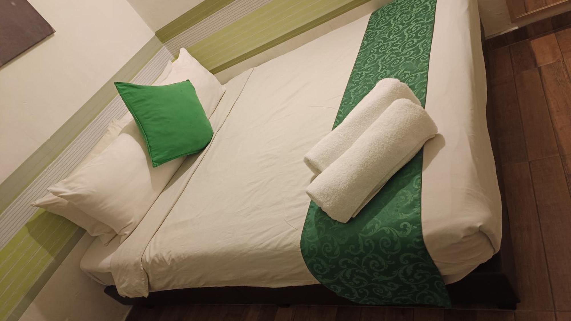 Olive Hotel 2*